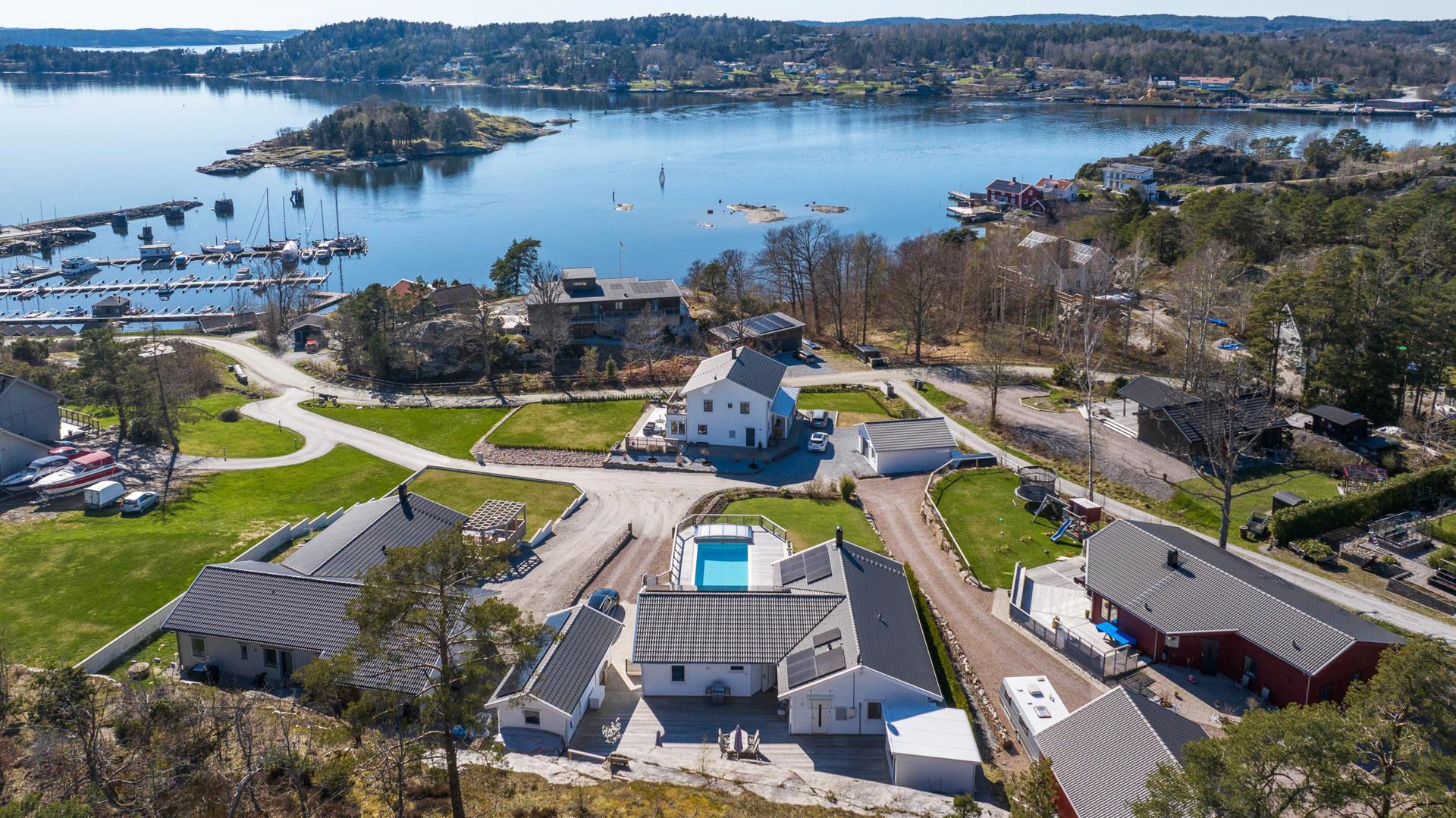 Stilren enplansvilla med havsutsikt!