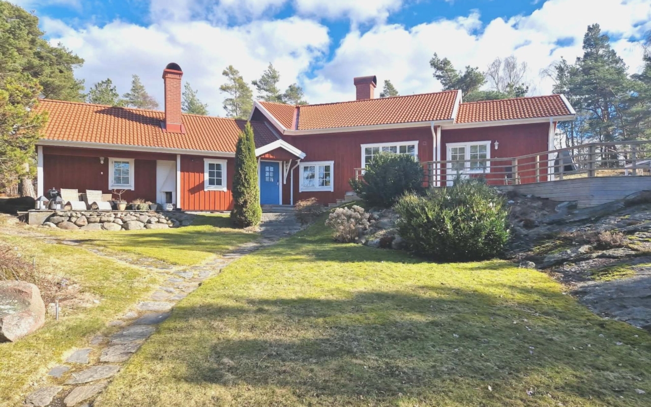 Cronestad Mäklarbyrå AB