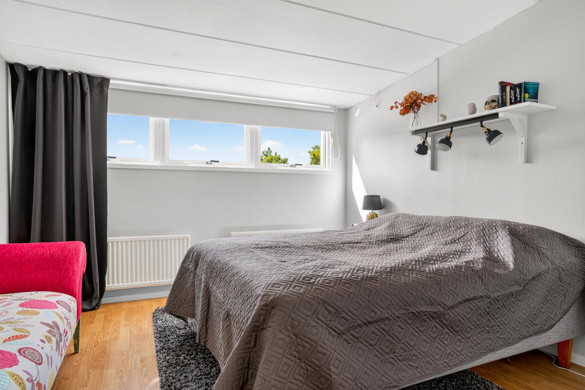 Radhus med bra och fritt läge i Västra Söbacken!